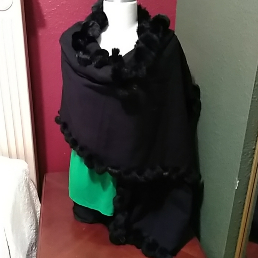 Valerie Steven black scarf